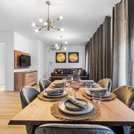 Апартаменты Oasis Эфорие Норд